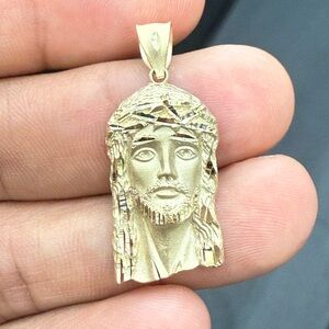 10kt real gold jesus pendant